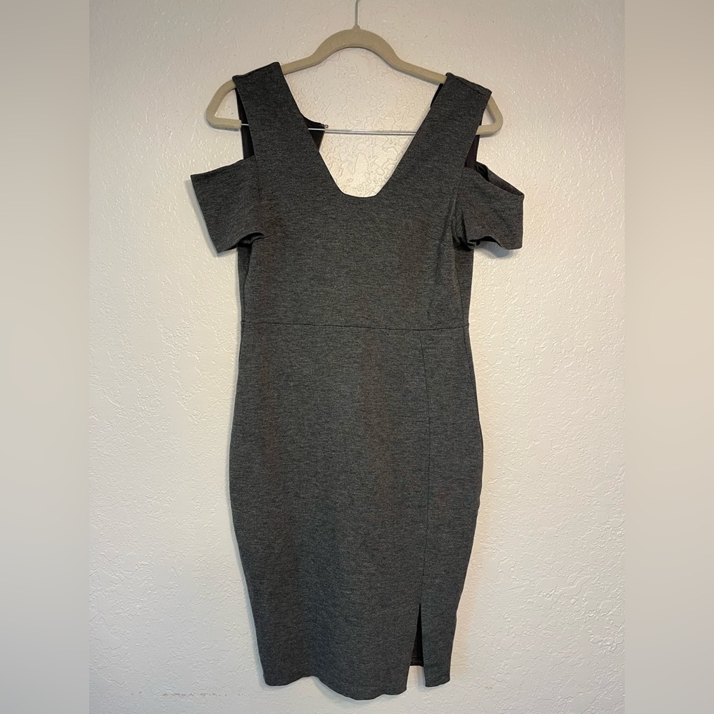 Express Gray Midi Dress with Timeless Elegance